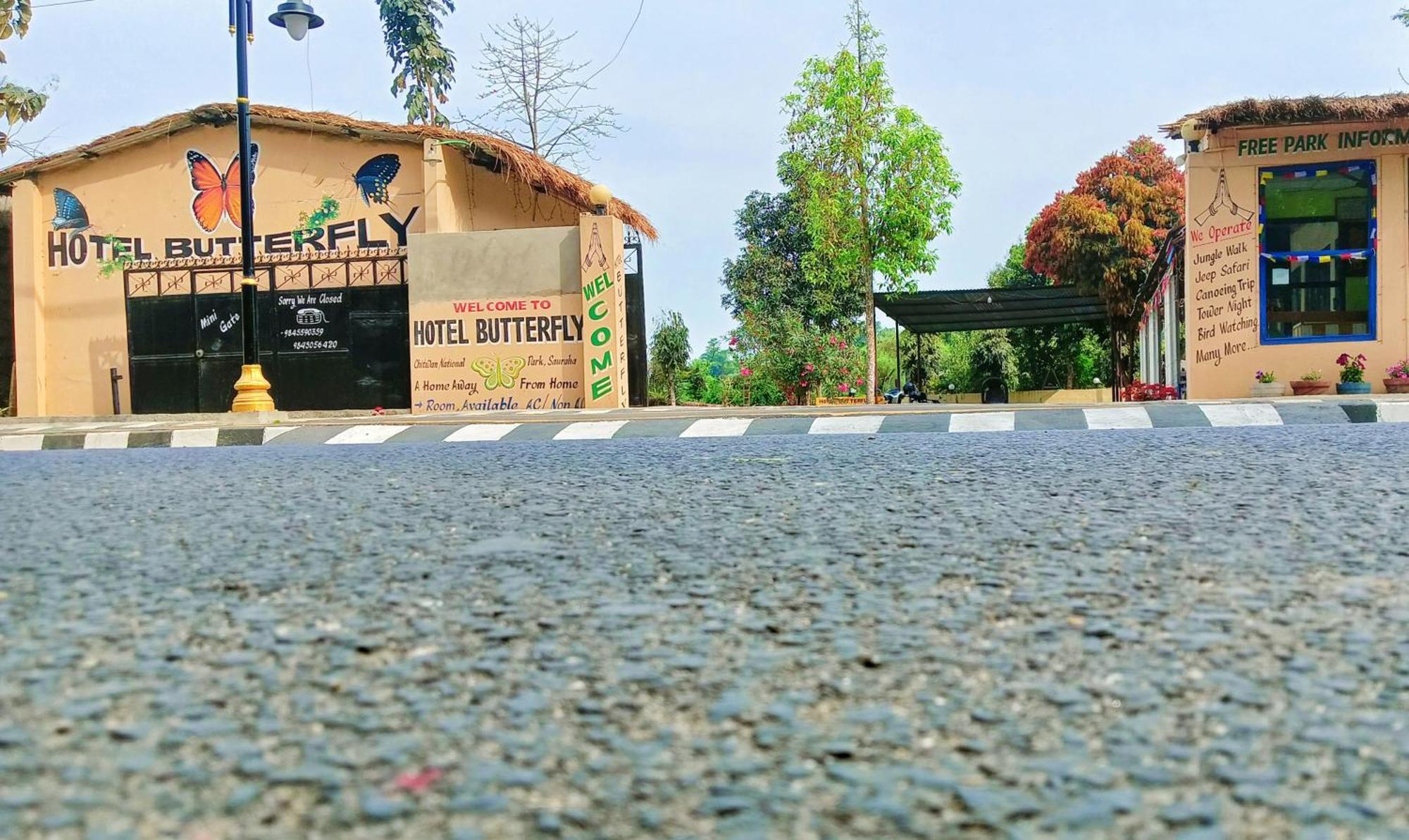 Hotel Butterfly - Peaceful Garden For Nature Lovers Sauraha Eksteriør billede